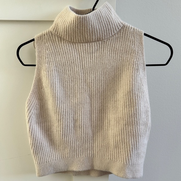 Zara Cream Knit Turtleneck Sweater Vest. - Picture 1 of 3